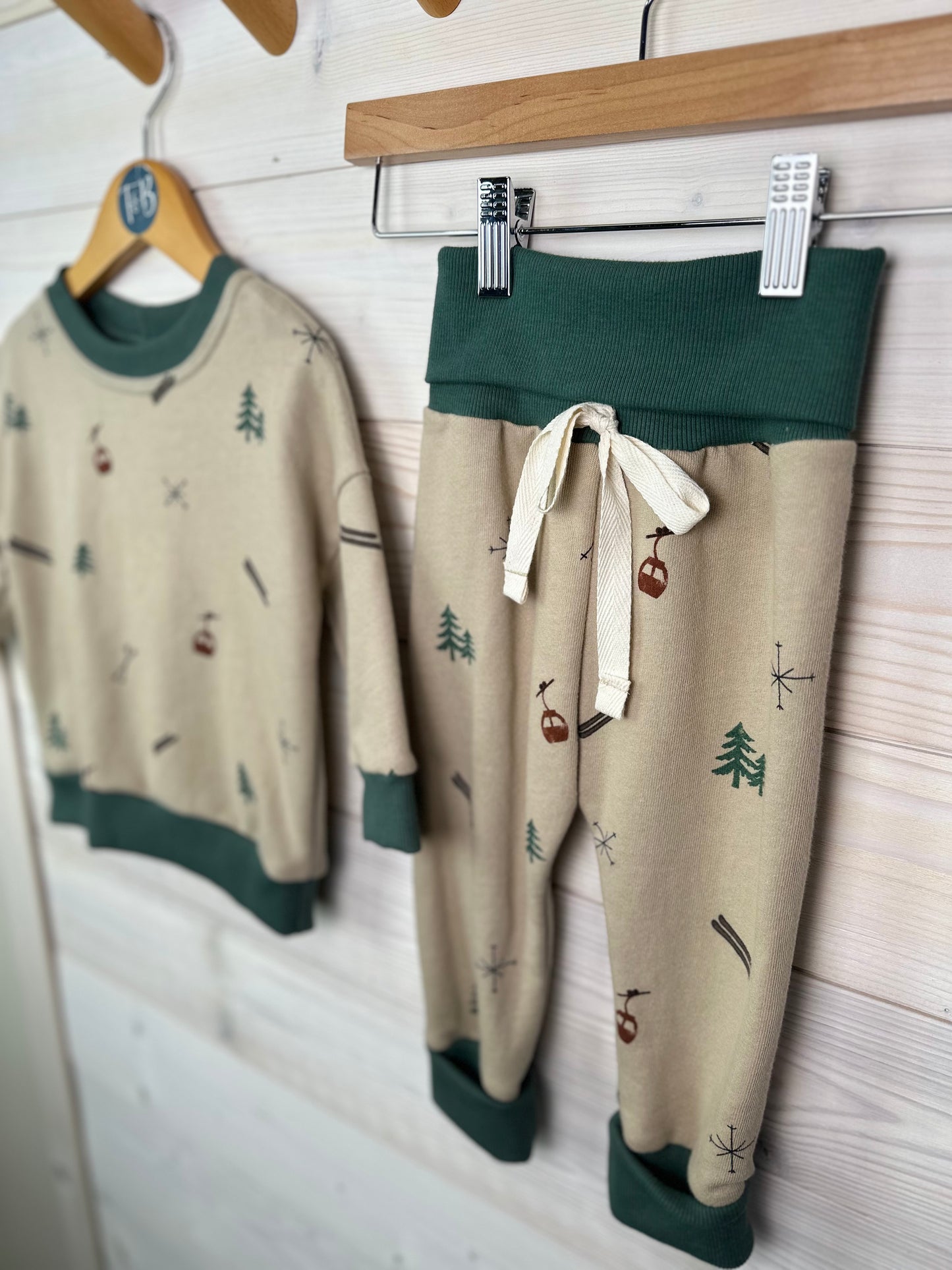 Organic Ski Slope Set