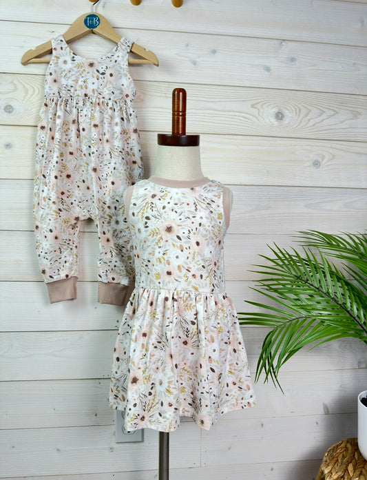 Soft Floral Vintage Dress 🌸