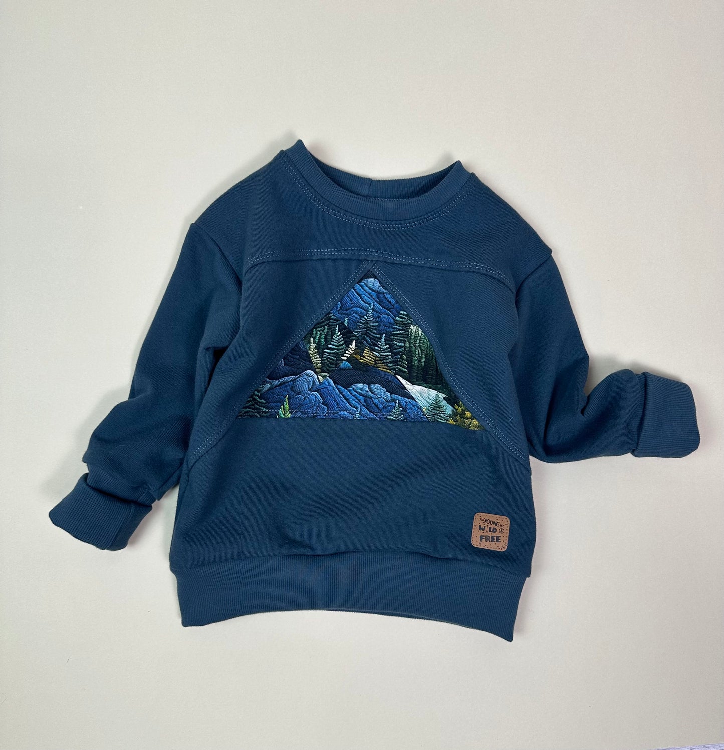 12m-3T Grow-With-Me Mountain Pullover