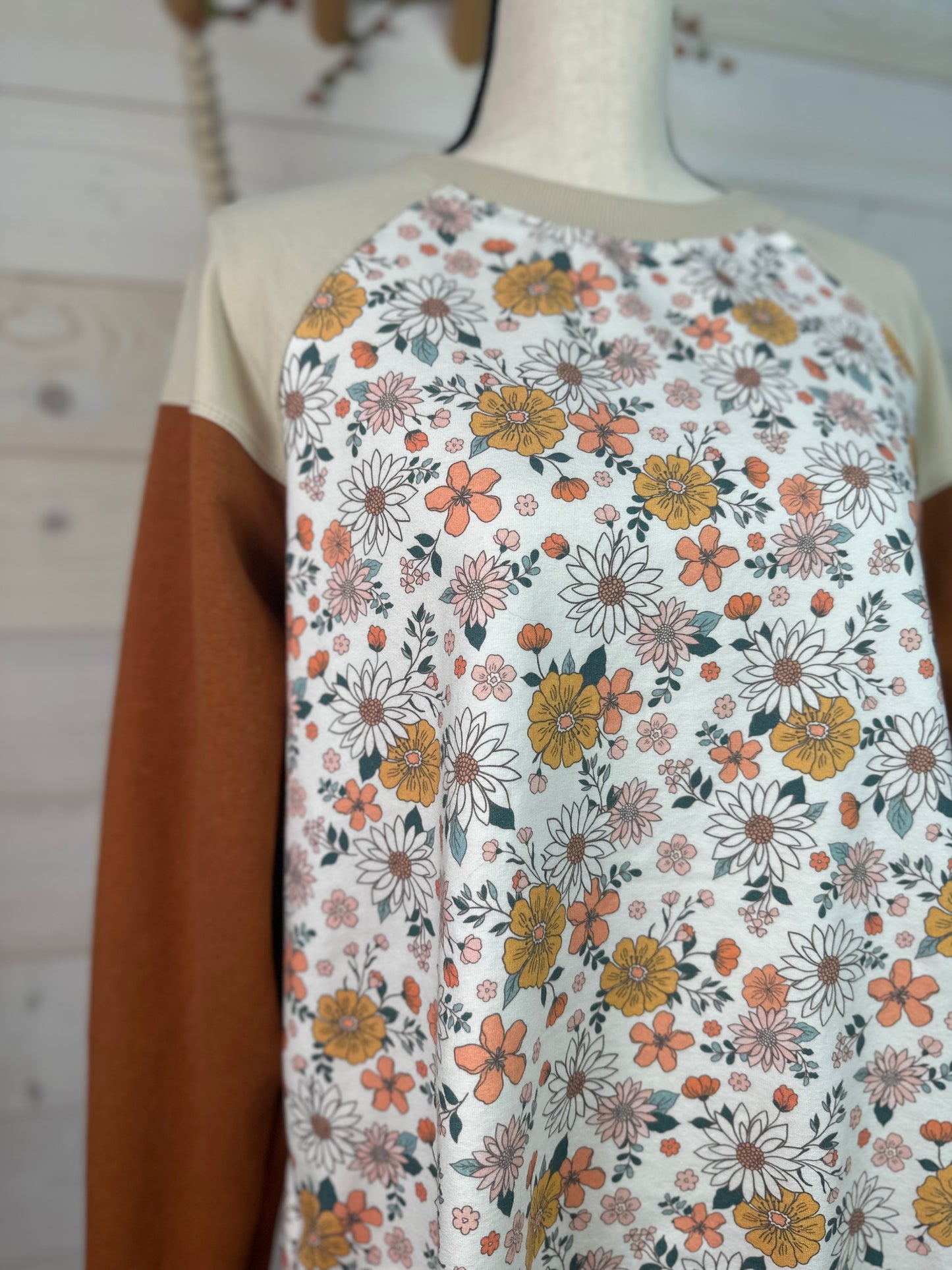 Ladies Boho Floral Pullover