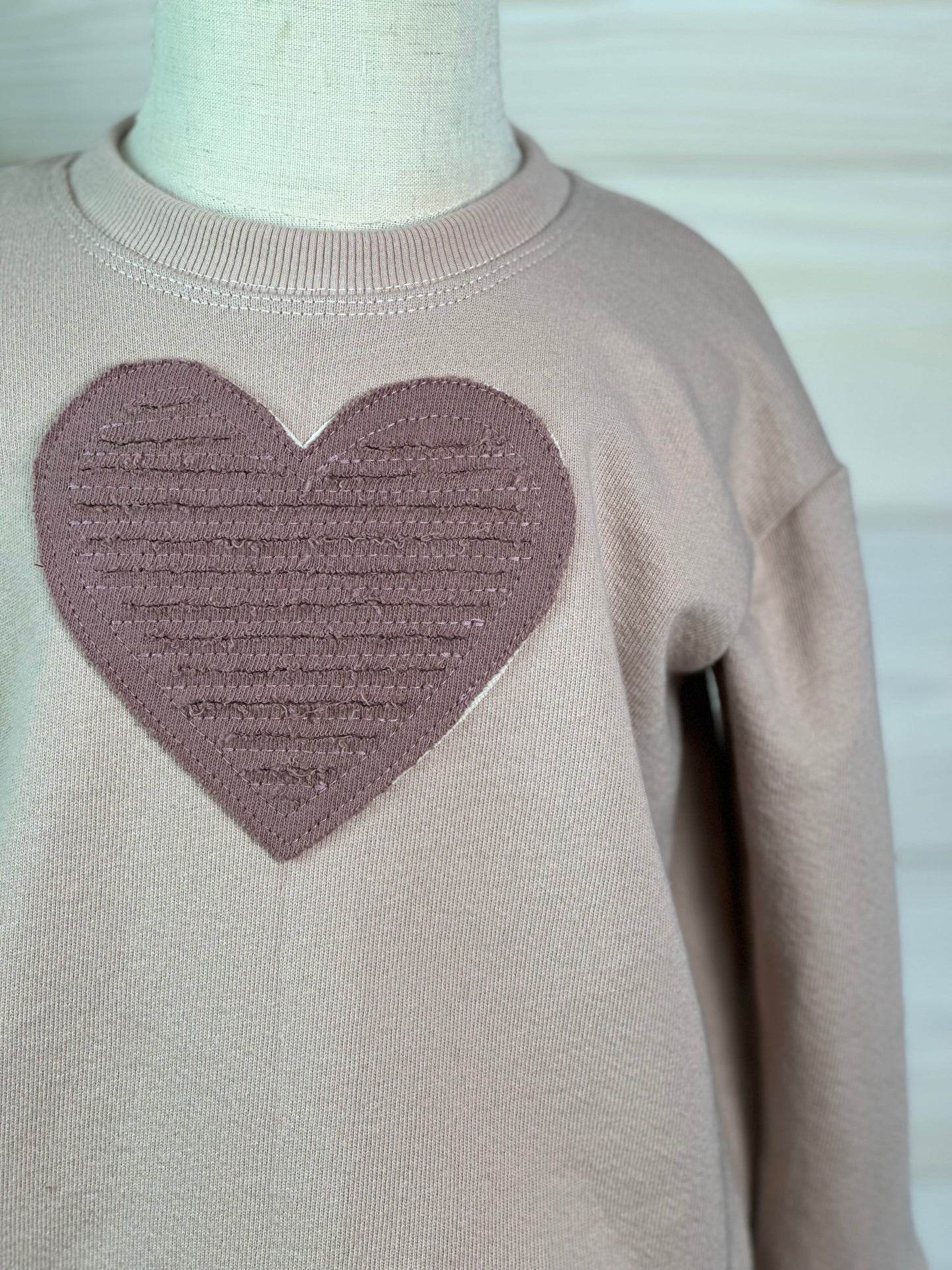 12m-3T Organic Heart Applique Sweatshirt